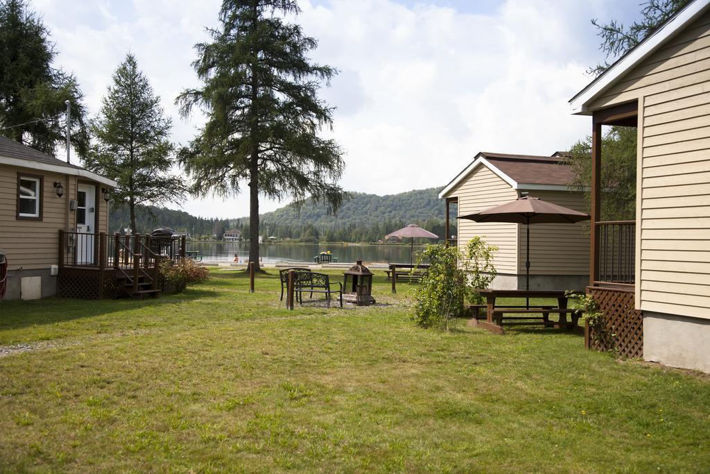 Sainte-Lucie-de-Doncaster Emme Chalets מראה חיצוני תמונה