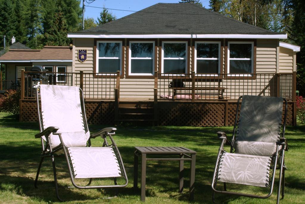Sainte-Lucie-de-Doncaster Emme Chalets חדר תמונה